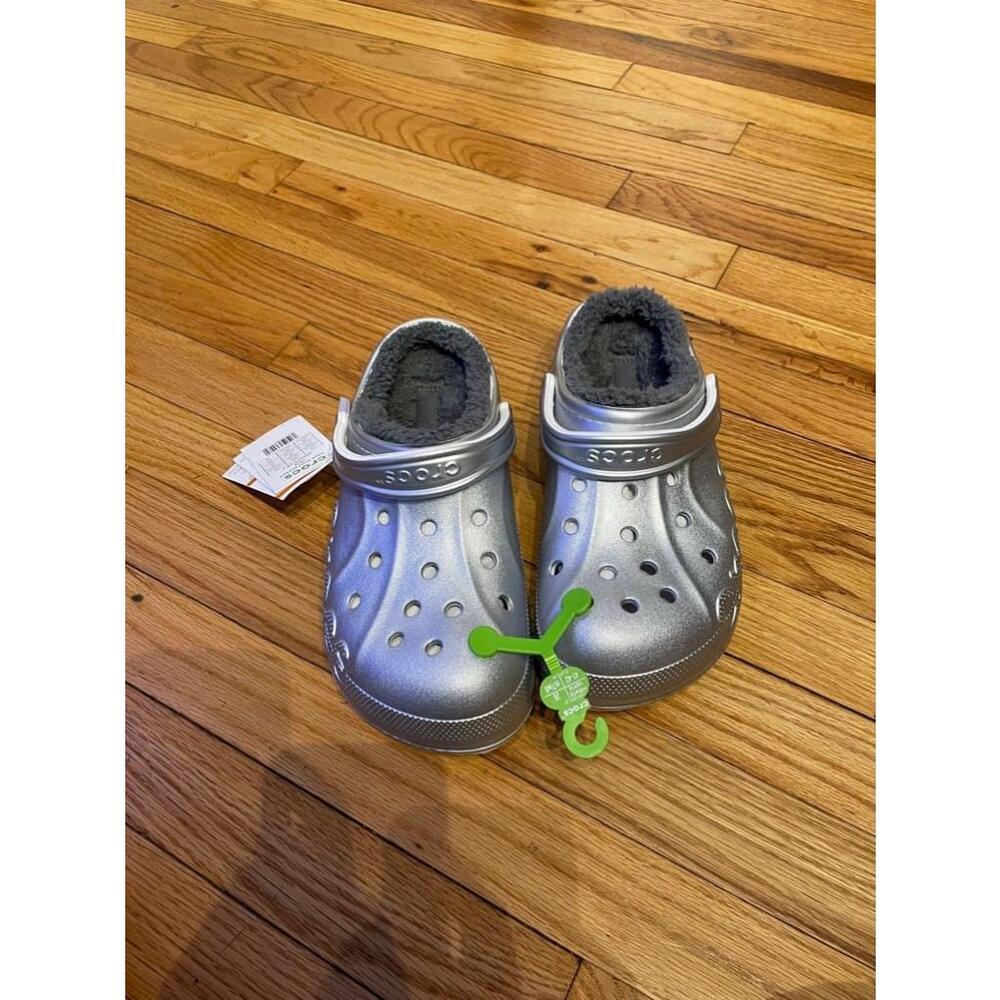 ☀️NWT Crocs Lined Fuzzy Shiny Baya Printed Clogs Metallic Unisex M8 W10 Flashy